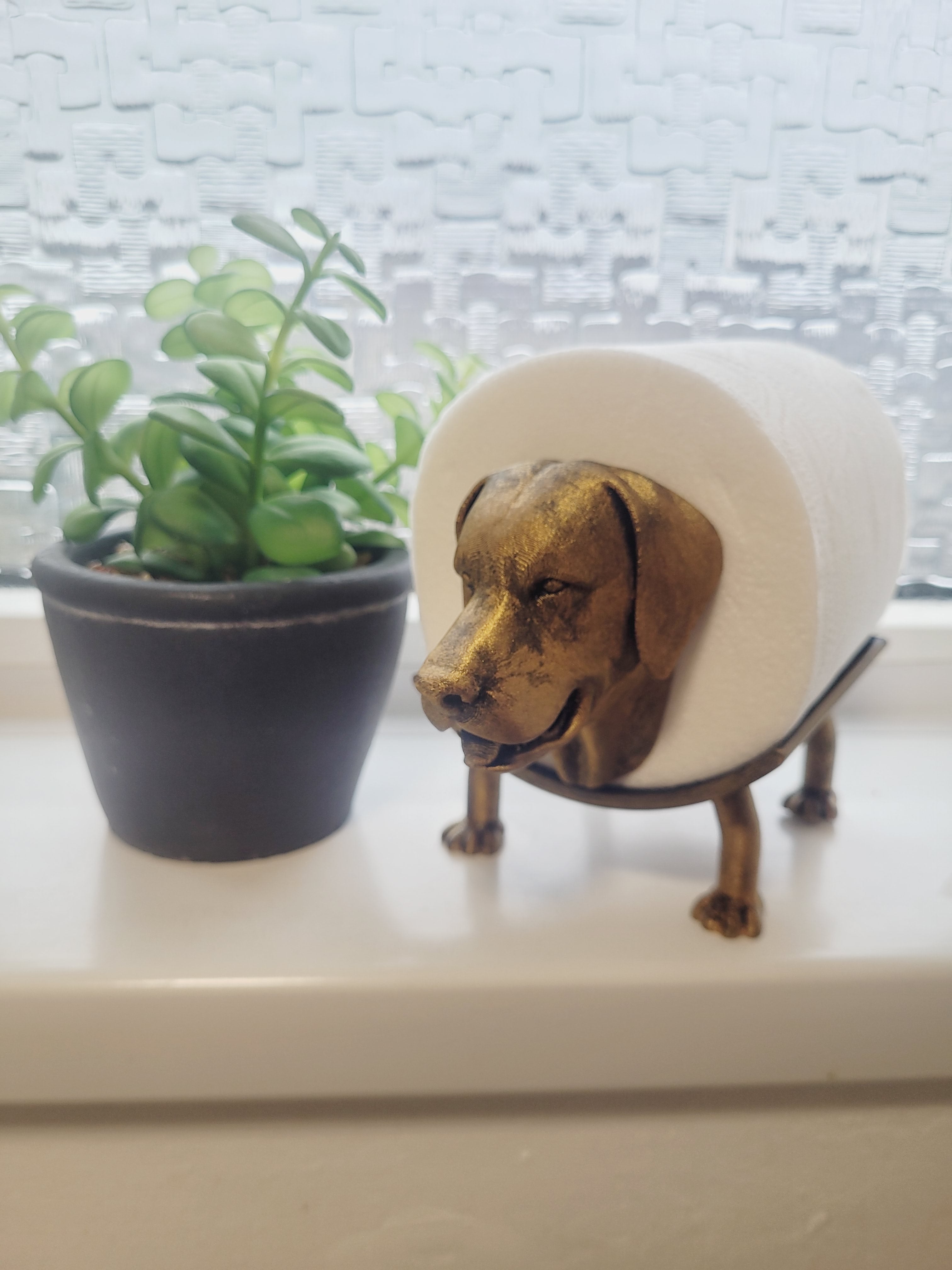 Quirky Labrador Dog Toilet Roll Holder – 3D Printed Bathroom Accessory
