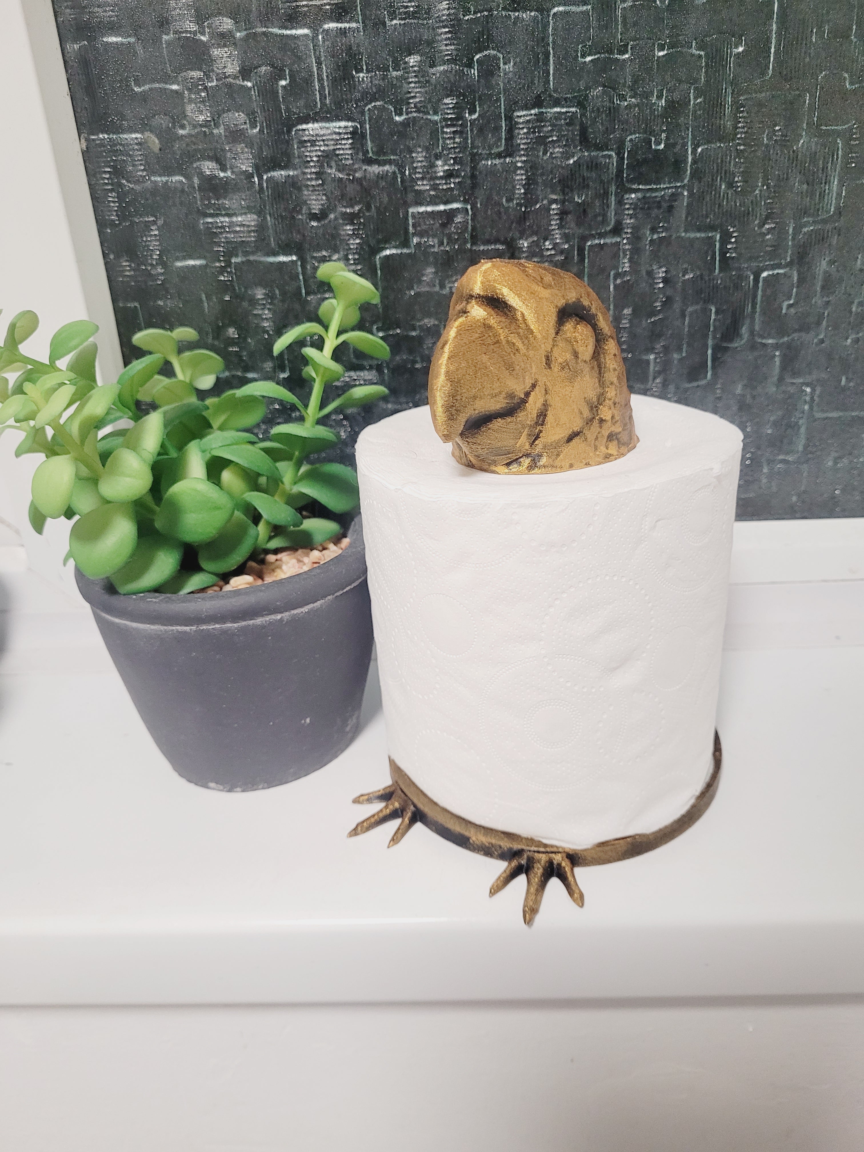 Quirky Parrot Toilet Roll Holder – 3D Printed Bathroom Accessory